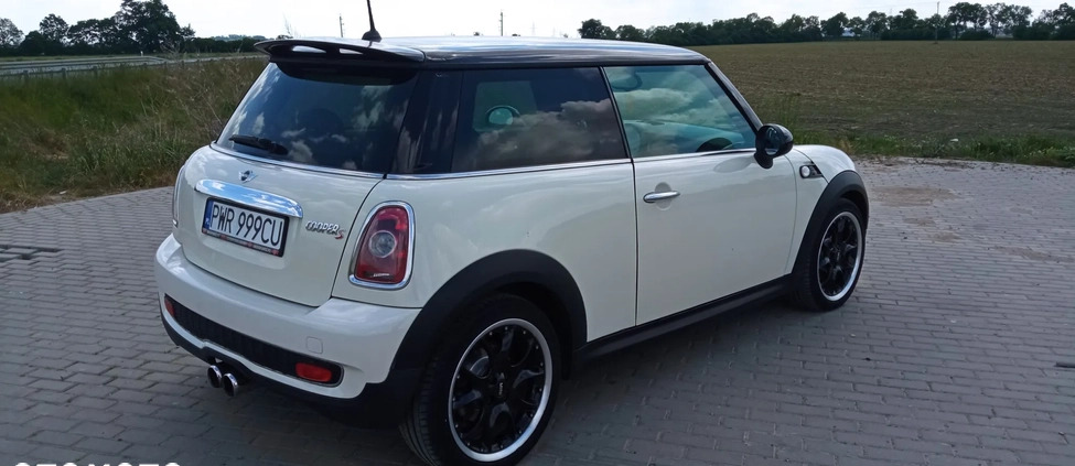 MINI Cooper S cena 27999 przebieg: 175000, rok produkcji 2010 z Września małe 562